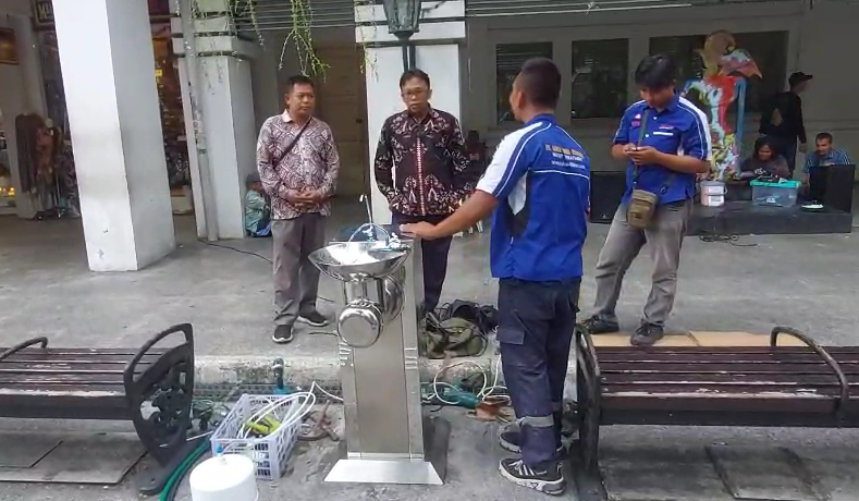 Pemasangan 4 Unit Keran Air Siap Minum (KASM) di Jalan Malioboro, Yogyakarta - Portofolio 5 tokofilterair.com | Keran Air Siap Minum