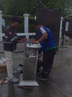 Pemasangan 4 Unit Keran Air Siap Minum (KASM) di Jalan Malioboro, Yogyakarta - Portofolio 4 tokofilterair.com | Keran Air Siap Minum