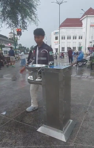 Pemasangan 4 Unit Keran Air Siap Minum (KASM) di Jalan Malioboro, Yogyakarta - Portofolio 2 tokofilterair.com | Keran Air Siap Minum